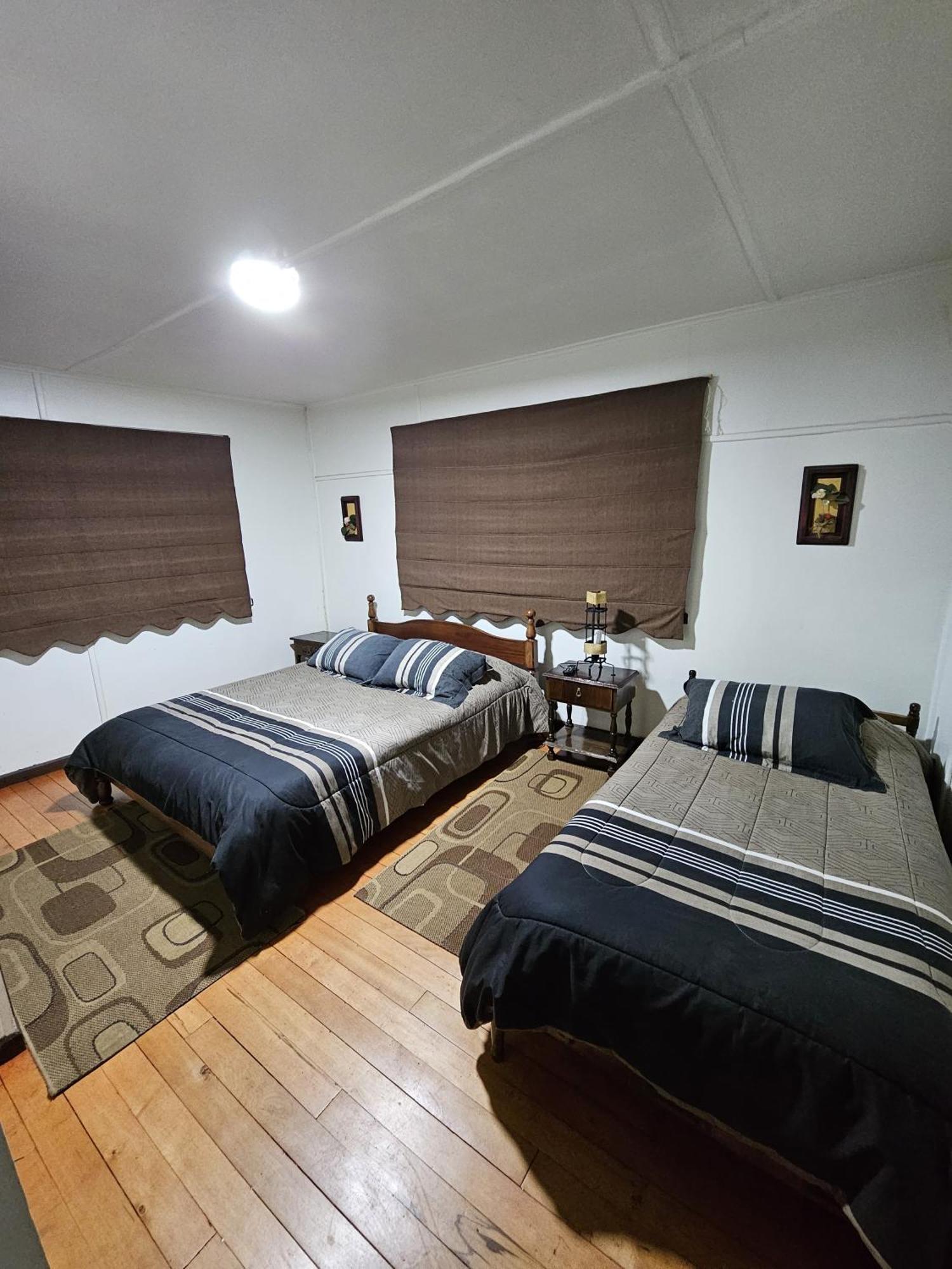 Hostel Anwandter Valdivia Esterno foto
